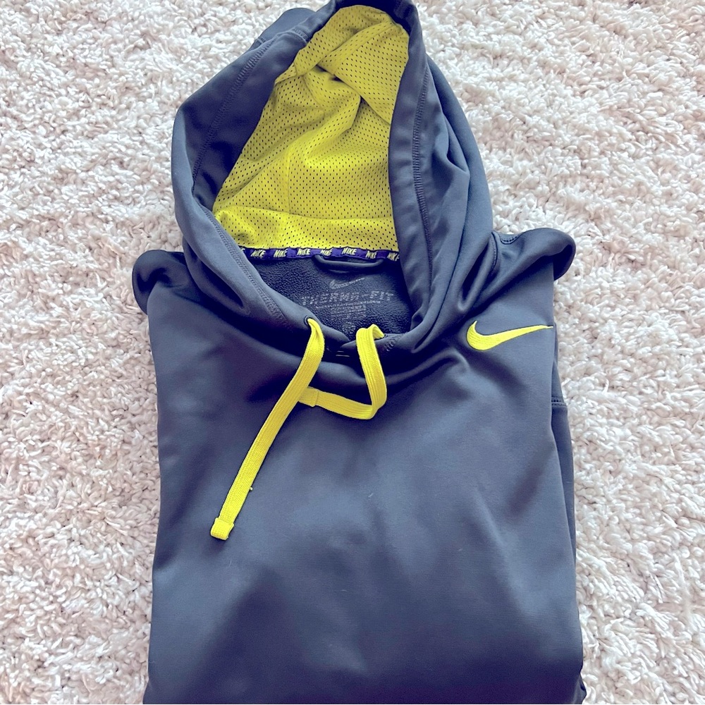 Nike Hoodie Men’s L Pullover 465784-061 Therma Fit Pocket Gym Workout Logo